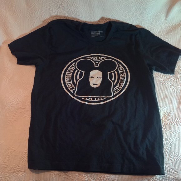 Christopher LEE SAUVE  T-Shirt NOS Grace Maus Coddington Collectible  pOP art - Picture 4 of 10